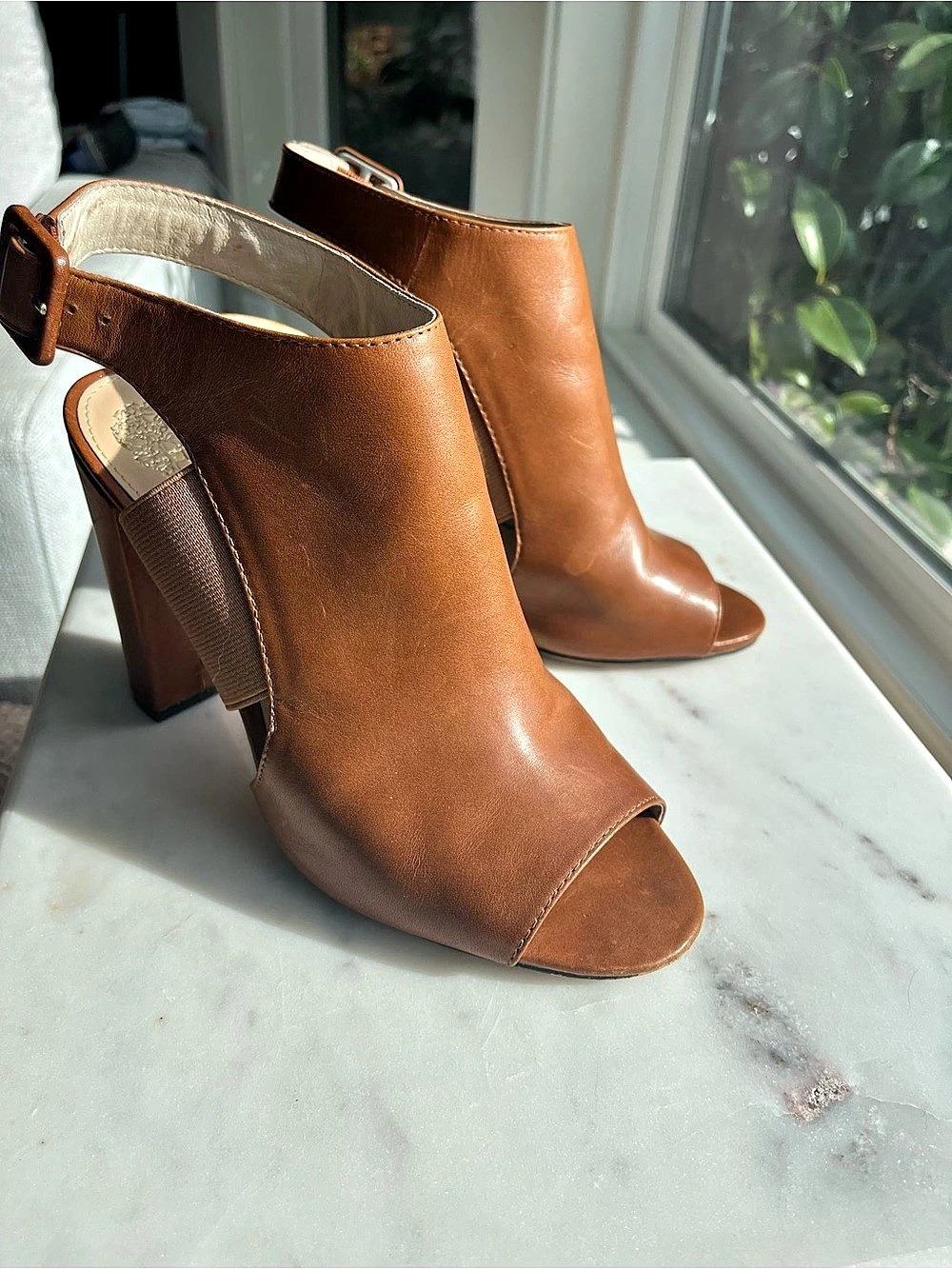 Vince Camuto Open Toe Ankle Heels in Brown Like New